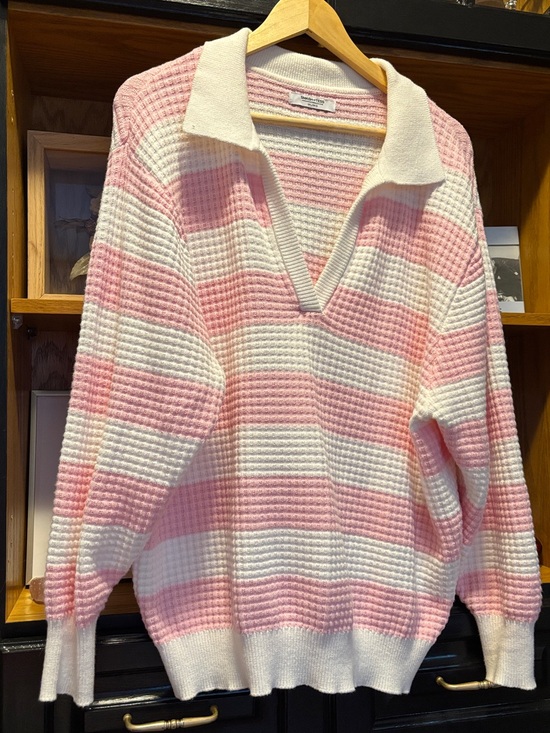 Smash + Tess Sweaters - Smash + Tess Pink & White Pointelle V-Neck Pullover